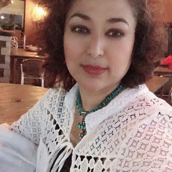 Meet the Posher🌹 - Picture 4 of 6